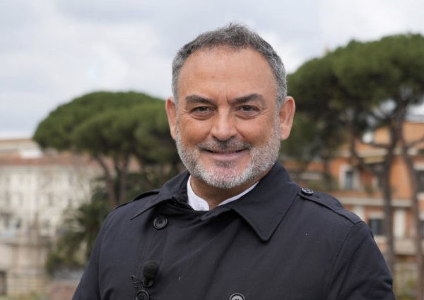 ¿Mi experiencia en Emaús? Iba buscando una secta y me encontré a Jesús, dice Sánchez Adalid